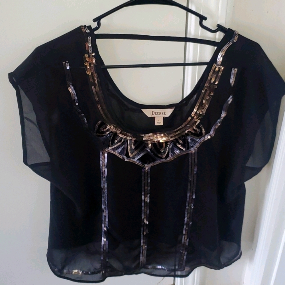 Decree L Black Top with Sequence